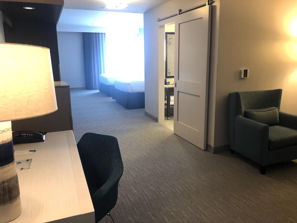 Hotel Suncoast Anaheim, Tapestry Collection By Hilton Anaheim