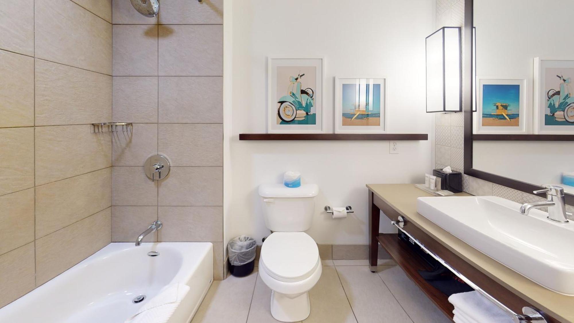 Suncoast Anaheim, Tapestry Collection By Hilton Anaheim